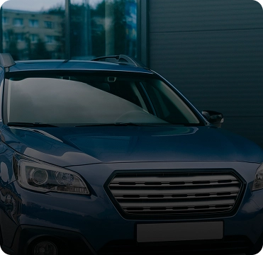 Carro azul com película solar