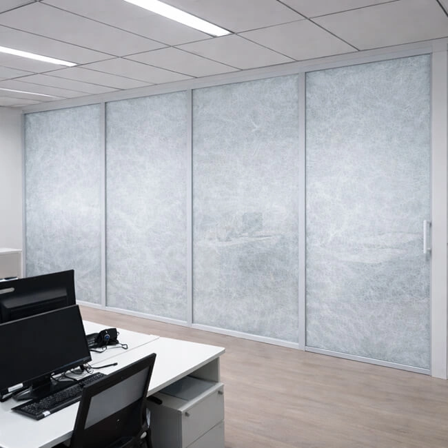 Imagem Ilustrativa da Película Decorativa Algodão em um Escritório