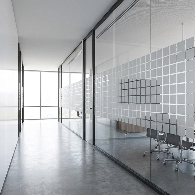 imagem ilustrativa pelicula no closet