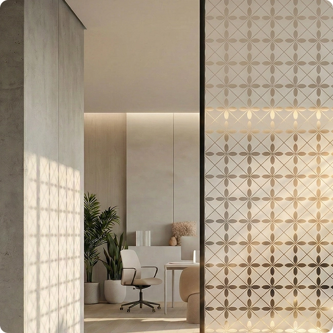 imagem ilustrativa pelicula no closet